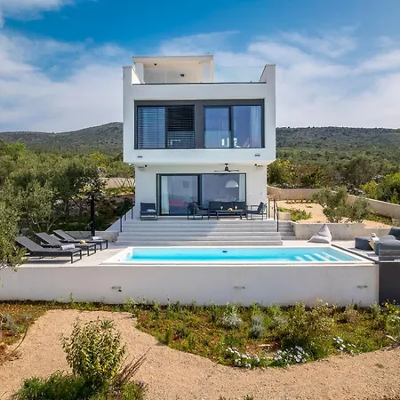 Lapis Villa