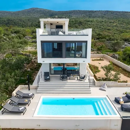 Villa Lapis *