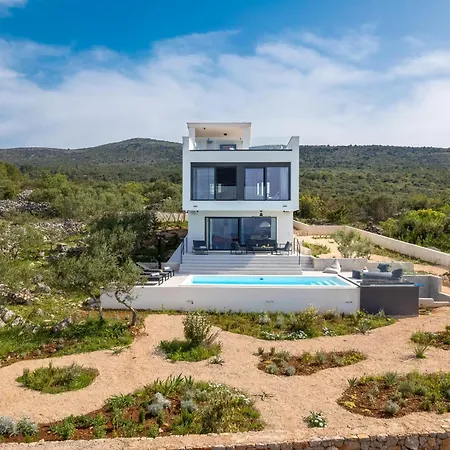 Lapis Villa *
